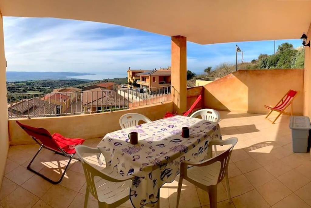 Casa Smeralda - Piscina E Vista Sul Mare! Trinita d'Agultu e Vignola Bagian luar foto